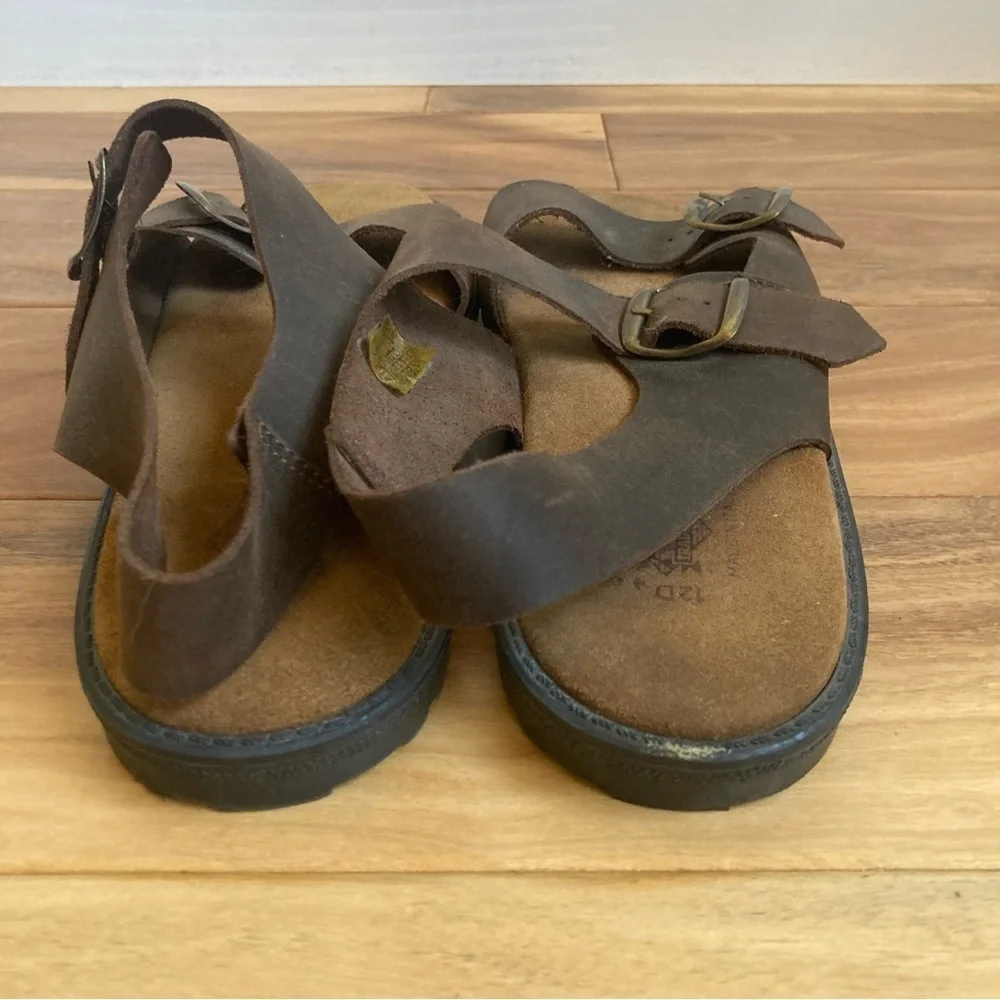 Trader Bay Brown Leather Buckle Sandals 12D